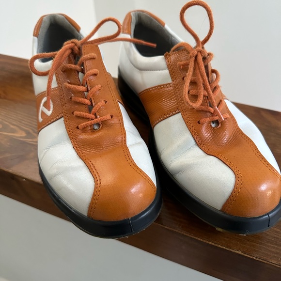 Ecco golf shoes size 6 1/2 - Picture 1 of 9